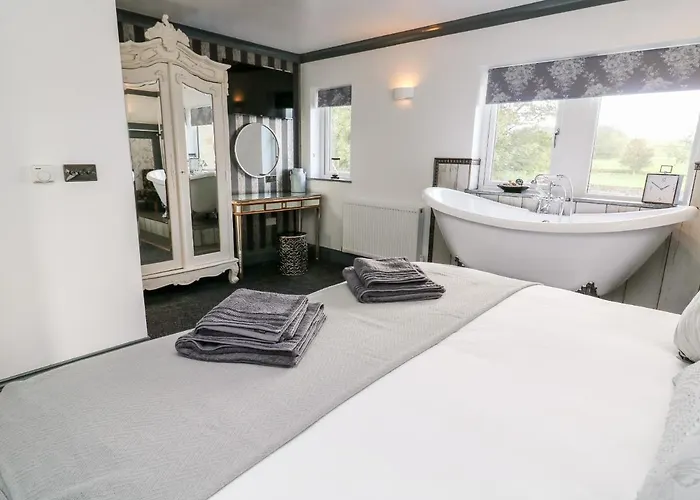 Lock View - Nordic * Skipton